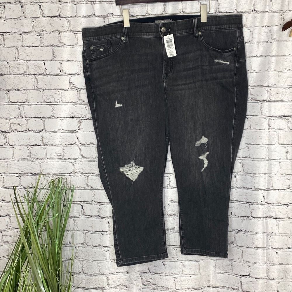 Torrid Crop Bombshell High -Rise Supersoft Skinny Distressed Jeans Grey 26 NEW